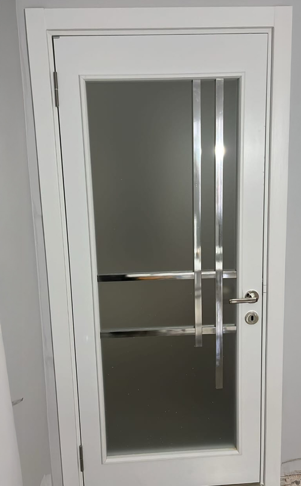 Adokapı Gümüş Renk Karolajlı Model Kapı